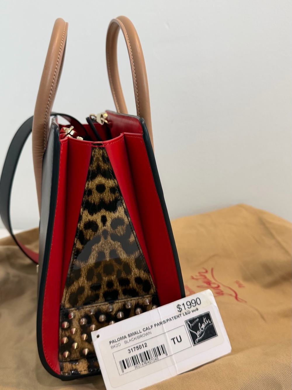 The Christian Louboutin Black Patent Paris Paloma Calf Bag - Picture 6 of 6